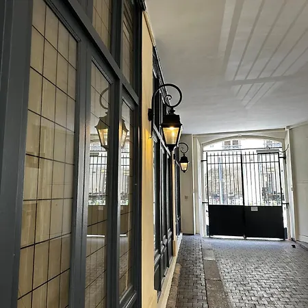 アパート Montorgueil パリ